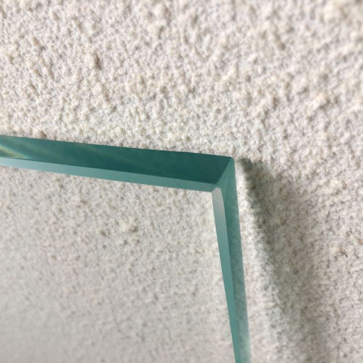 glass for fencing